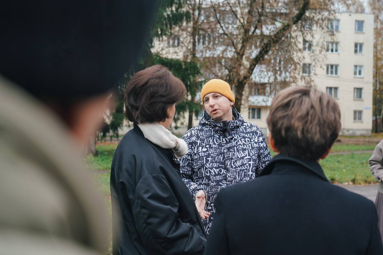 Глава г. о. Клин встретилась с жителями дома на улице Дзержинского (12+)