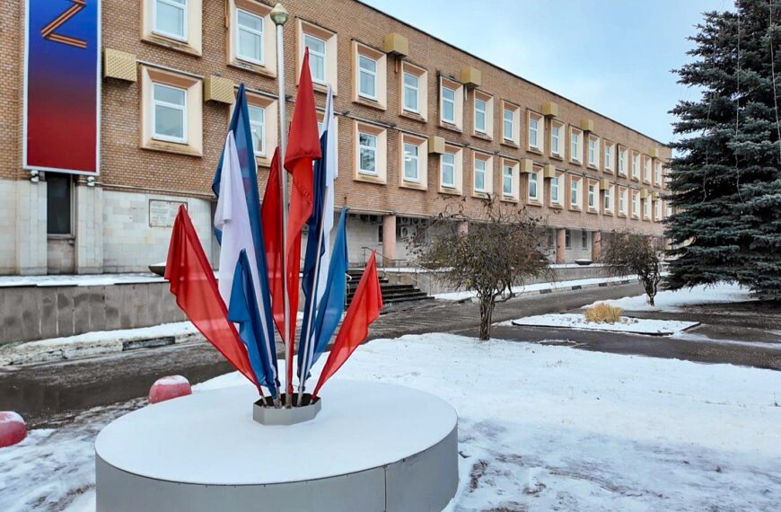 В Клину молодым семьям вручили жилищные сертификаты (12+)