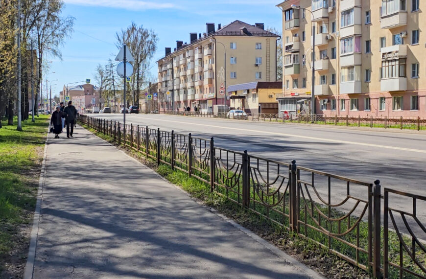Глава городского округа Василий Власов осмотрел улицу Карла Маркса (12+)