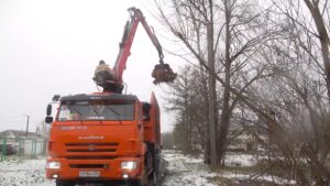 Коммунальщики устранили навалы бытового мусора в поселке Решетниково&hellip;
