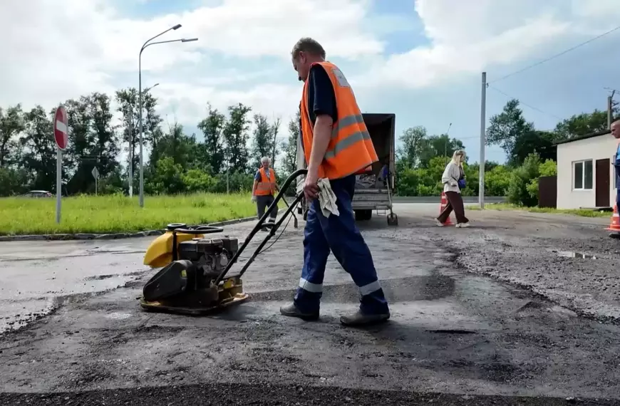 До 60 ям в день ремонтируют в городском&hellip;
