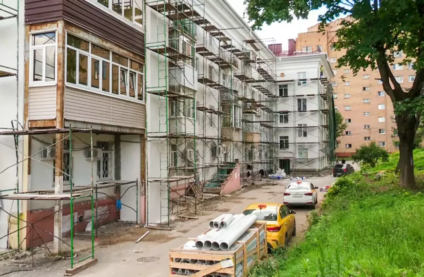 Ремонт фасадов на ул. Гагарина (12+)