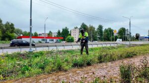 Сотрудники «Клинского городского хозяйства» приводят в порядок въездные&hellip;