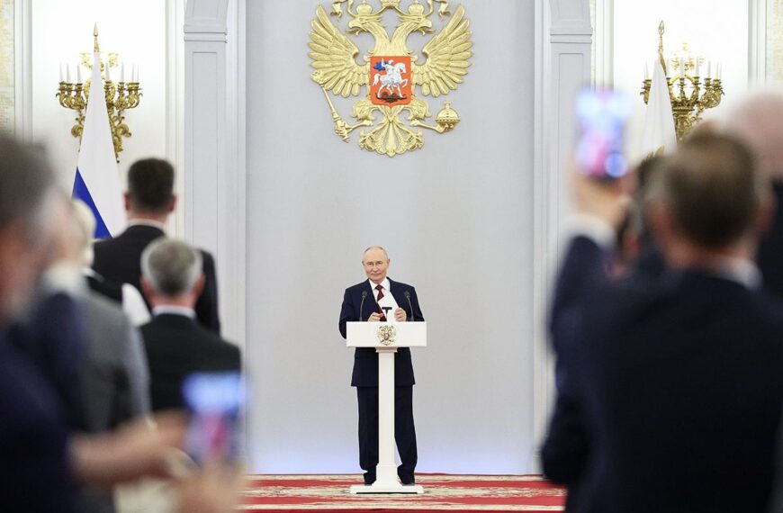 Владимир Путин: на «Единой России» лежит особая ответственность (12+)