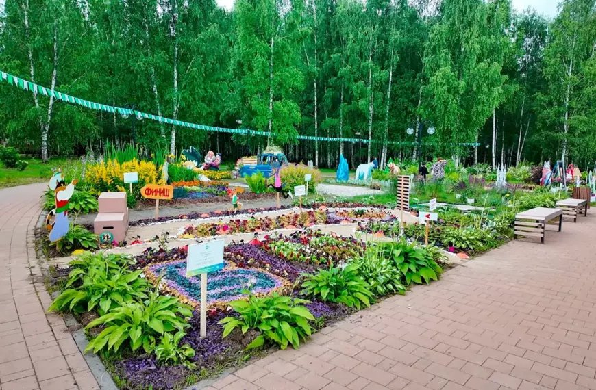 В Клину открылся флористический фестиваль «Вальс цветов» (12+)