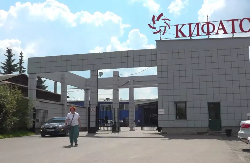 Сотрудники Клинской больницы рассказали на предприятии округа о диспансеризации (12+)