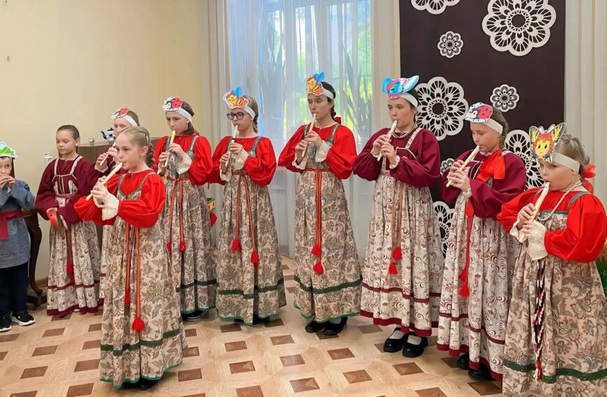 Около 3 тысяч юных клинчан получают доп образование в Доме детского творчества (12+)