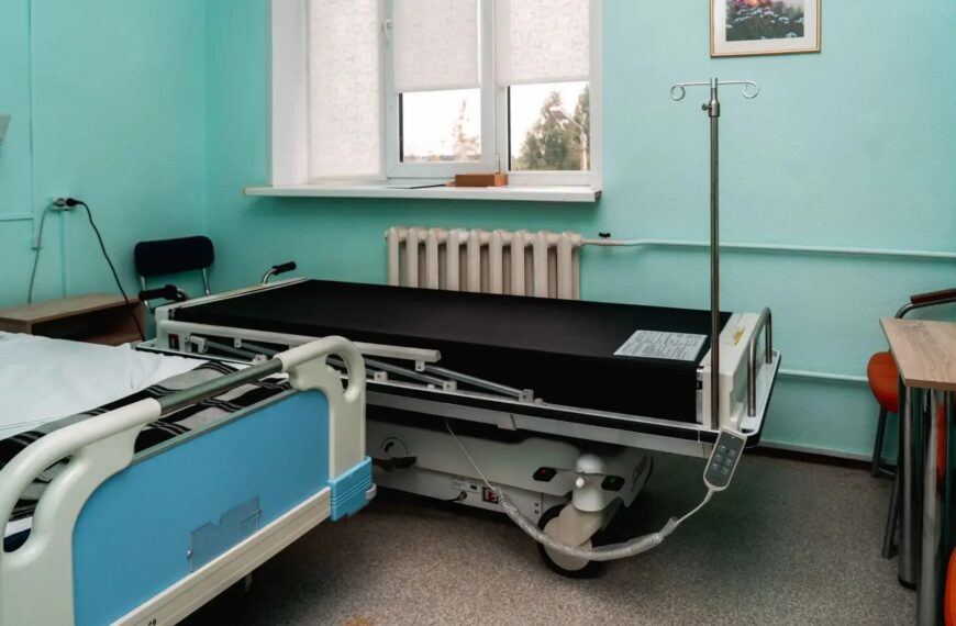 В отделение реабилитации Клинской больницы поступила современное оборудование (12+)