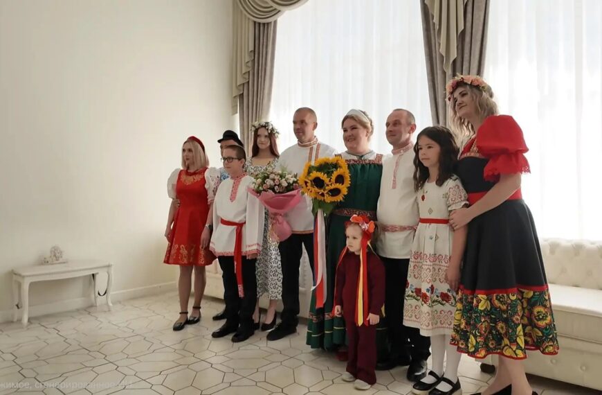 Свадьба в русском стиле прошла в клинском ЗАГСе (12+)