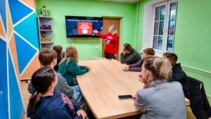 В Клину обучают волонтеров (12+)