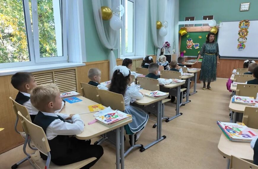 В школах г. о. Клин прозвенели первые звонки (12+)