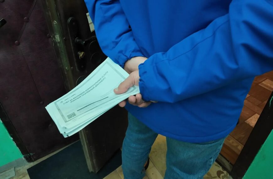 В г. о. Клин проводят работу с должниками за ЖКУ (12+)
