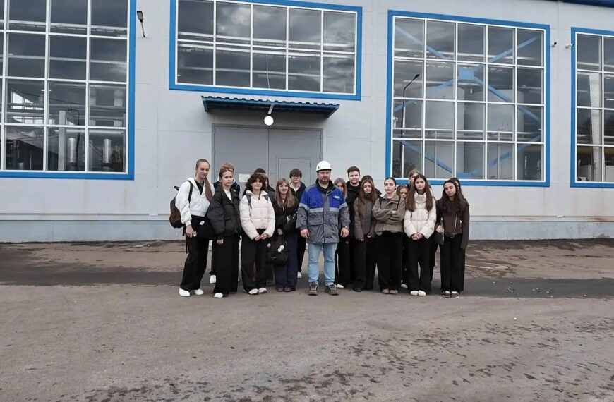 Для школьников г. о. Клин провели экскурсию по новой котельной (12+)
