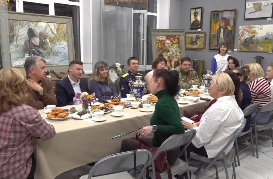 «Теплые встречи» прошли в музее СВО в Клину (12+)
